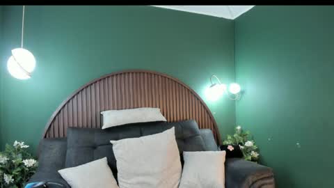 Snapshot of shannel__queen chatting on May 7, 8:58 pm shannel__queen online show from May 7, 8:58 pm