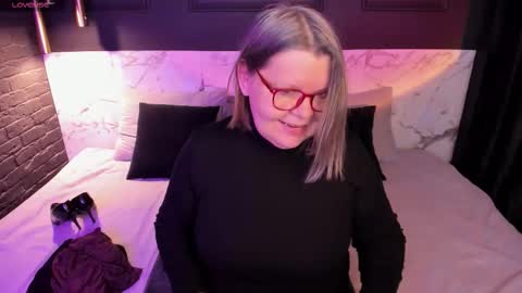 Shannon online show from November 13, 5:06 am