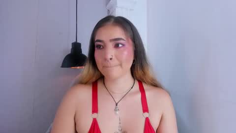 Snapshot of shanntal__ chatting on September 15, 7:36 pm Shanntal online show from September 15, 7:36 pm