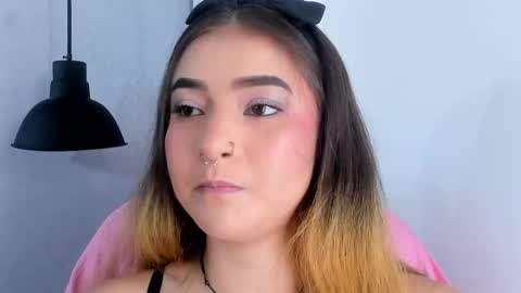 Snapshot of shanntal__ chatting on October 8, 8:28 pm Shanntal online show from October 8, 8:28 pm