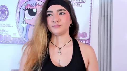 Snapshot of shanntal__ chatting on October 18, 3:57 pm Shanntal online show from October 18, 3:57 pm