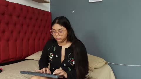 SHANON online show from December 1, 12:21 pm