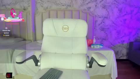 Shantal online show from January 12, 10:42 am