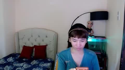 SHANTA FOX  s online show from April 5, 1:36 am