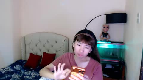 SHANTA FOX  s online show from April 8, 1:49 am