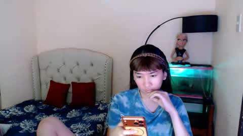 SHANTA FOX  s online show from April 19, 1:21 pm