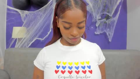 Snapshot of shantalgomes chatting on October 25, 6:35 pm Shantal online show from October 25, 6:35 pm