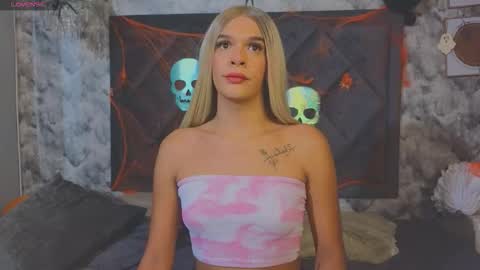 Shantal Jones online show from October 25, 12:56 pm