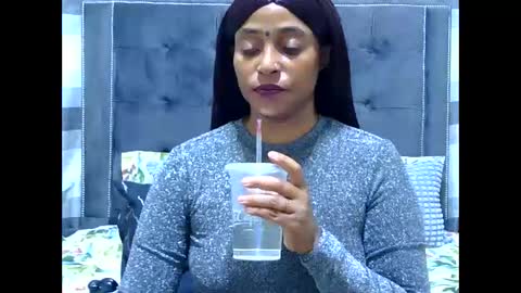 Snapshot of shany922 chatting on February 1, 11:16 pm shany922 online show from February 1, 11:16 pm