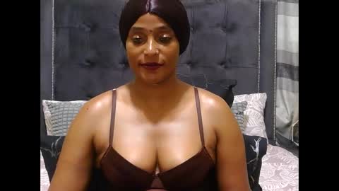 Snapshot of shany922 chatting on February 8, 6:55 pm shany922 online show from February 8, 6:55 pm