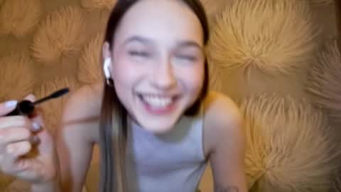 Alica online show from December 4, 1:20 pm