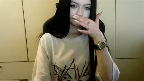 Angie online show from October 14, 2:29 pm