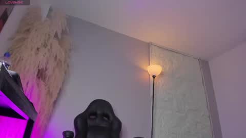 sharick lovee    online show from October 8, 9:01 pm