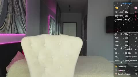 Sharleen online show from September 9, 2:38 pm