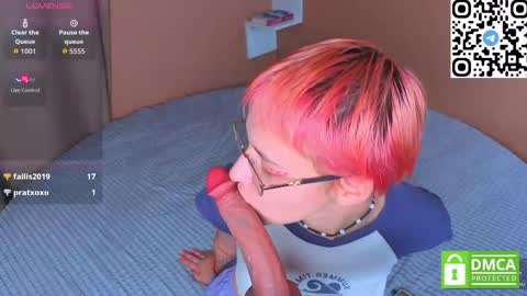 Snapshot of sharli_rose chatting on November 6, 3:24 pm Sharli online show from November 6, 3:24 pm