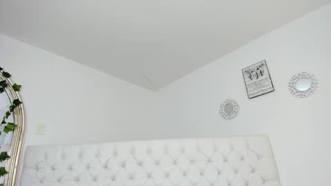 Sharlot online show from January 9, 12:08 pm