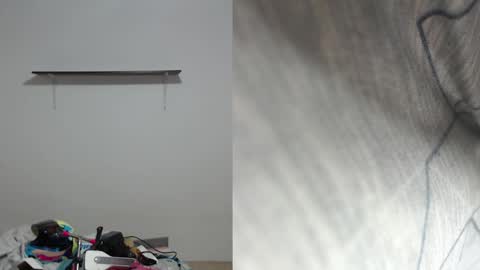 Snapshot of sharlotte_sexx chatting on February 16, 7:49 pm S online show from February 16, 7:49 pm