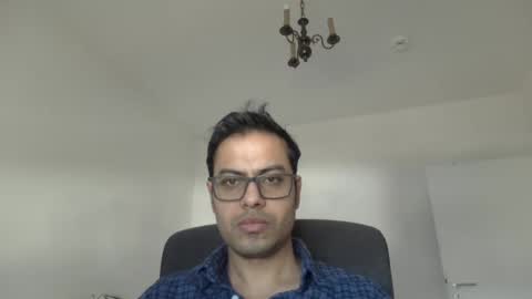 Snapshot of sharmamanxyz chatting on March 3, 2:26 pm sharmamanxyz online show from March 3, 2:26 pm