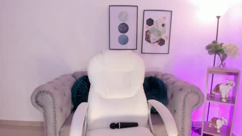 Snapshot of sharon_breezee chatting on November 25, 5:07 am sharon_breezee online show from November 25, 5:07 am