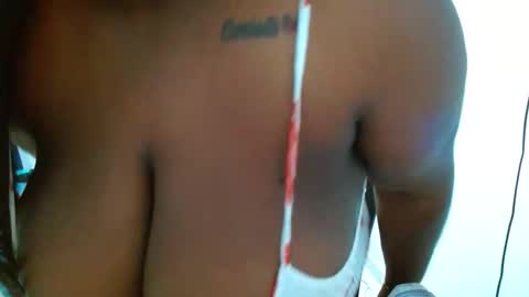 sharonevans1 online show from April 18, 4:27 am