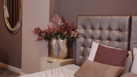 Snapshot of sharonstarrx chatting on December 2, 10:12 pm SharonStarr online show from December 2, 10:12 pm