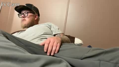 Hard white cock online show from December 23, 6:55 am