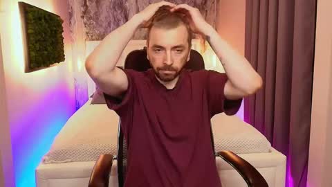 Snapshot of shaun_white chatting on December 2, 5:41 pm shaun_white online show from December 2, 5:41 pm