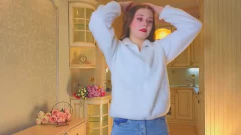 Snapshot of shaunaheiple chatting on November 24, 4:01 am Alexandra online show from November 24, 4:01 am