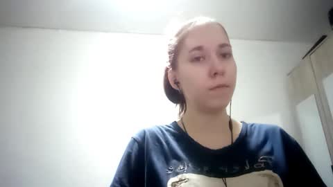 Annette online show from December 23, 8:01 am