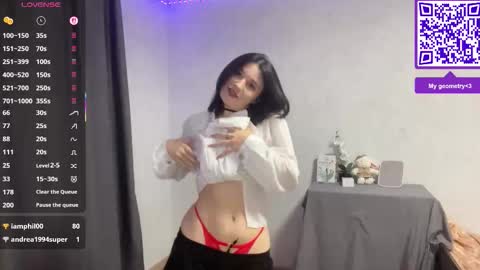 May online show from October 31, 3:13 pm