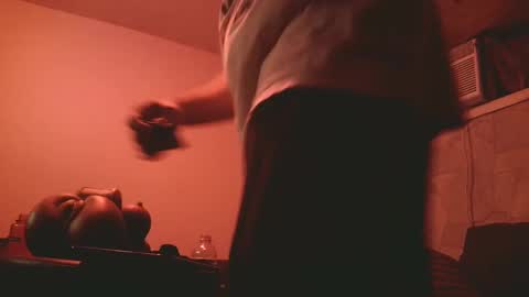 Snapshot of shawntheone3535b chatting on September 22, 1:29 am shawntheone online show from September 22, 1:29 am