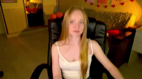 Snapshot of shawty_mia chatting on November 6, 5:47 pm Shawty Mia online show from November 6, 5:47 pm