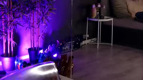 Snapshot of shayblonde chatting on March 6, 2:19 am shayblonde online show from March 6, 2:19 am