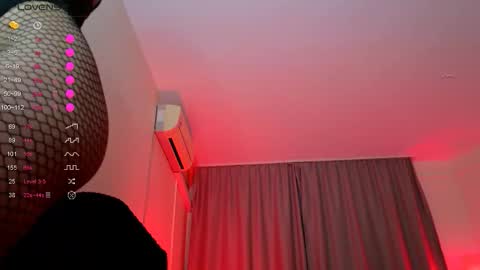 Shay online show from October 21, 3:18 am