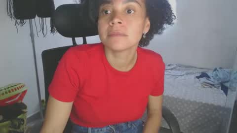 Snapshot of shayna_cute chatting on April 25, 9:12 pm Shayna online show from April 25, 9:12 pm