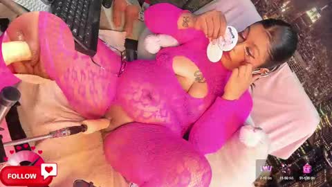 INDEPENDENT MODEL  ITS JUST YOU  ME online show from February 27, 9:00 am