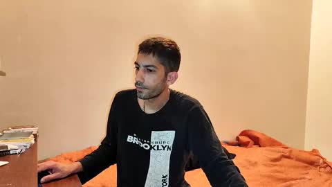 Snapshot of shebas07 chatting on October 27, 3:10 am shebas07 online show from October 27, 3:10 am