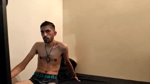 Snapshot of shebas07 chatting on November 13, 7:07 am shebas07 online show from November 13, 7:07 am