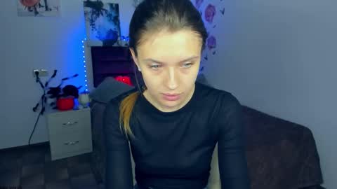 Snapshot of sheillatyler chatting on October 22, 8:14 am Alexis online show from October 22, 8:14 am