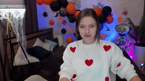 Snapshot of sheillatyler chatting on November 3, 8:48 am Alexis online show from November 3, 8:48 am