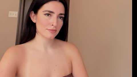 Snapshot of sheisallthat chatting on November 6, 8:43 pm sheisallthat online show from November 6, 8:43 pm