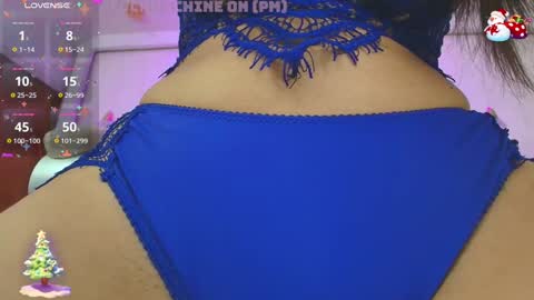 Snapshot of shelby_carson chatting on December 19, 11:35 pm Shelby cute online show from December 19, 11:35 pm