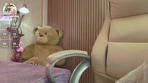 Snapshot of shelby_carson chatting on December 30, 6:53 am Shelby cute online show from December 30, 6:53 am