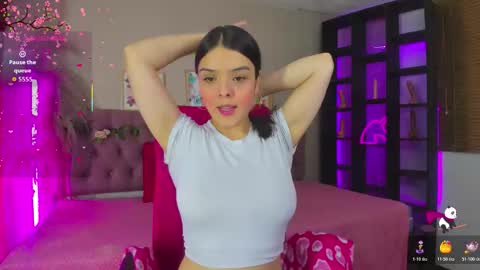 Snapshot of shelby_carson chatting on October 20, 1:00 pm Shelby cute online show from October 20, 1:00 pm