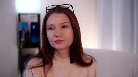 Snapshot of sheliamuyres chatting on March 1, 10:28 am Lina online show from March 1, 10:28 am