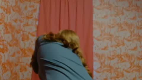 Snapshot of shelikessoymilk chatting on January 6, 9:32 pm Erika online show from January 6, 9:32 pm