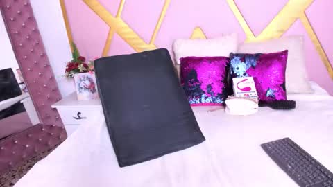 shellbydior online show from March 6, 9:00 pm