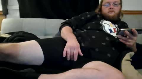 Snapshot of shifty885 chatting on November 2, 11:40 pm shifty885 online show from November 2, 11:40 pm