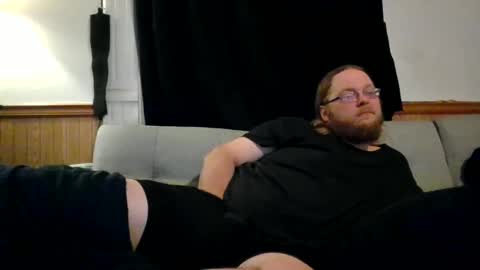 Snapshot of shifty885 chatting on November 19, 12:32 am shifty885 online show from November 19, 12:32 am