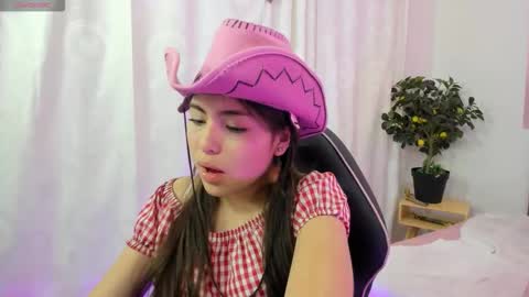 shinedark_tay online show from November 10, 6:07 pm